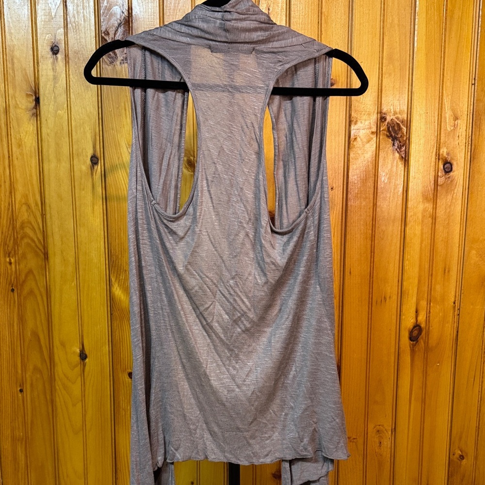 Elegant Grayish Brown-Sleeveless Wrap - Picture 7 of 8